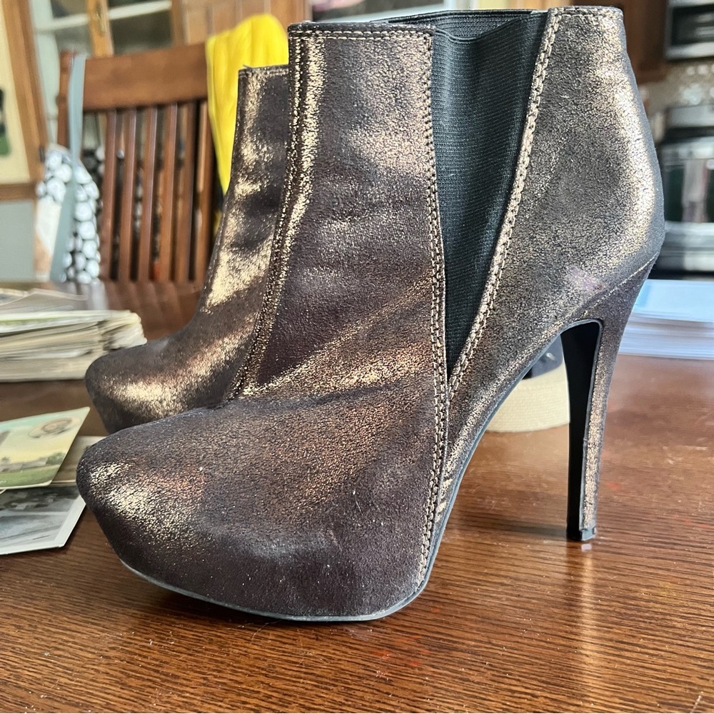 ROCK & REPUBLIC Georgine Bronze Platform Heels 5” Sparkle size 7.5 - Picture 7 of 7
